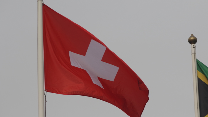 Нейтральная Швейцария поможет украинцам отправиться под землю. Зеленский договорился