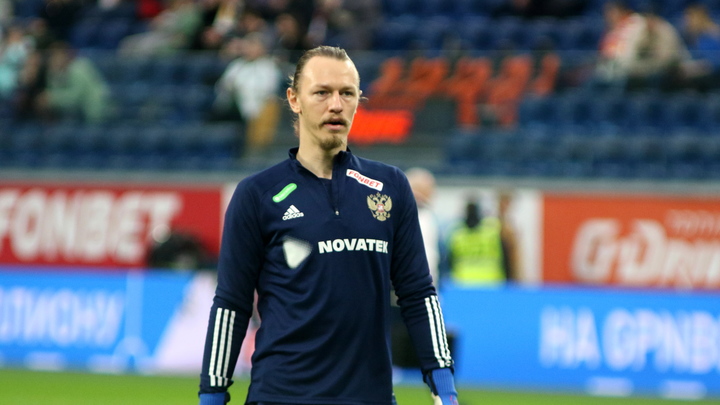 Карпин: вратарь ФК Краснодар Сафонов может стать основным голкипером сборной России