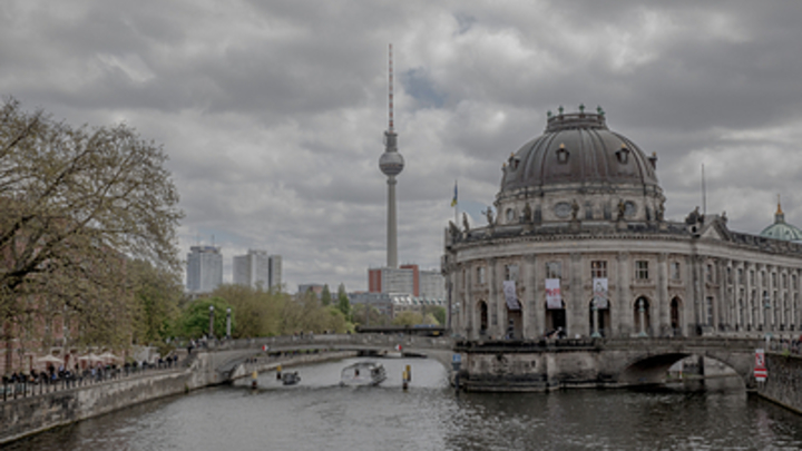 Германия решила испортить жизнь русским. Курс выбран на многие годы