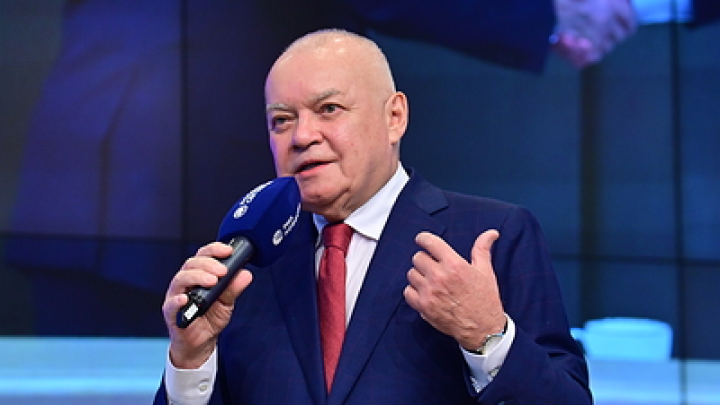 Телеканал Россия-1 заменит ведущего Дмитрий Киселева в эфире из-за его болезни