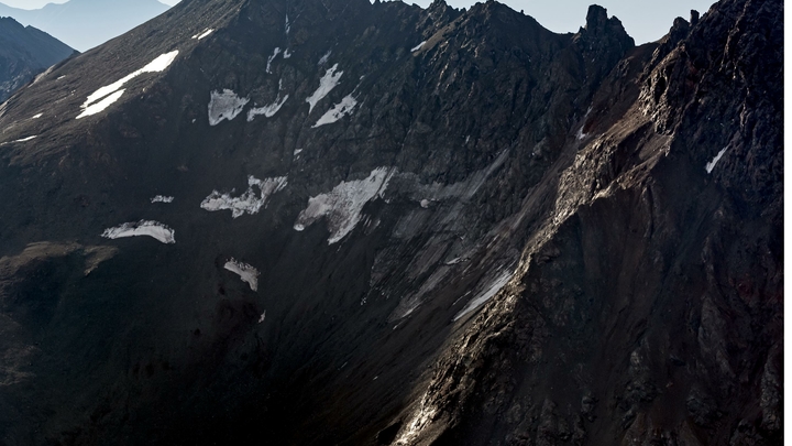 «Разговаривает с трудом»: Стало известно о состоянии спасенного российского альпиниста