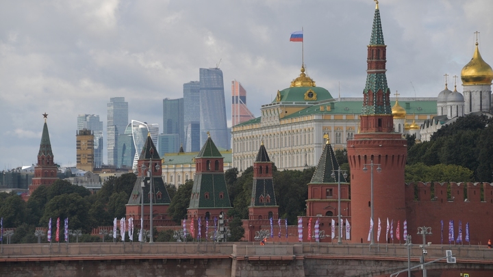 «Людям нужен паровой клапан, а его нет»: Эксперт прогнозирует всплеск напряженности в России