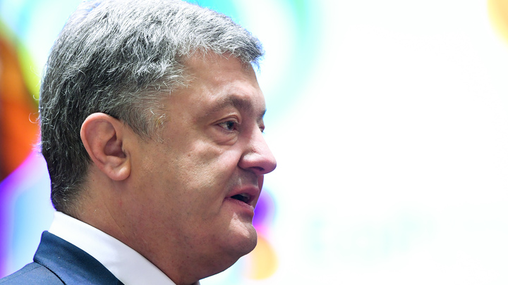 «Вываливал на улицу, еле языком ворочал»: Экс-советник Авакова рассказал, как Порошенко пьянствовал на Евромайдане
