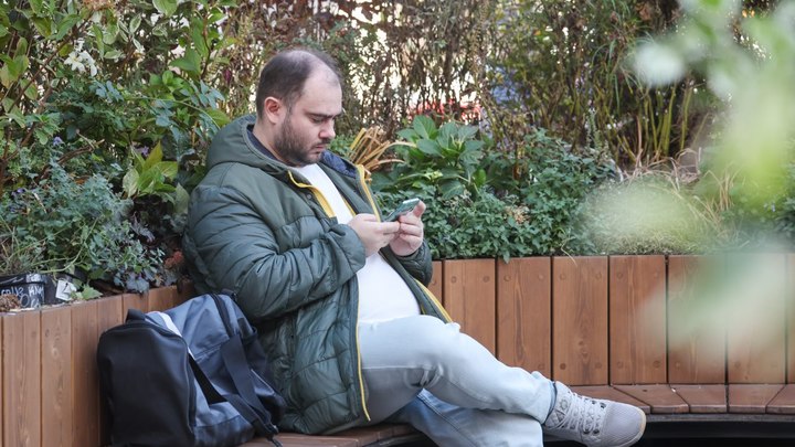 Мошенники звонят: откуда они берут ваш номер и знают имя и фамилию