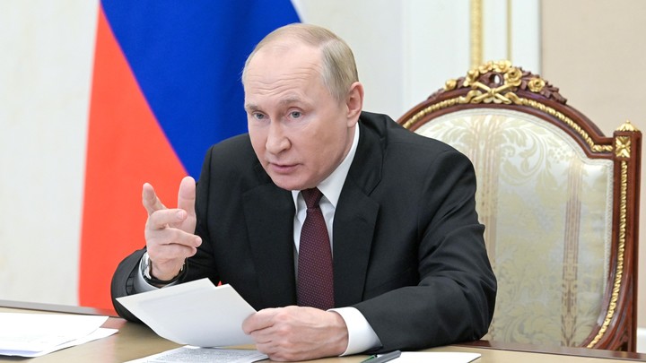 РИА Новости: Путин примет участие во внеочередной сессии ОДКБ, инициированной Арменией