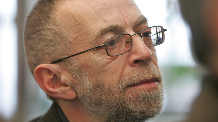 Скончался поэт Лев Рубинштейн, которого сбила машина