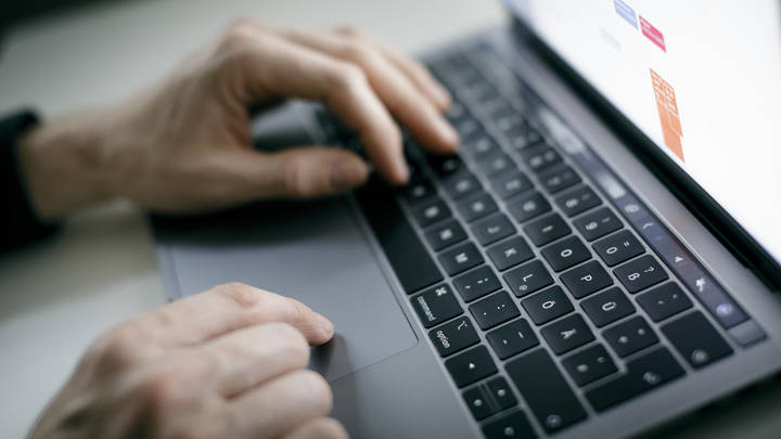 Власти России перекрыли интернет? Блогер окунул правдорубов в их же зловоние