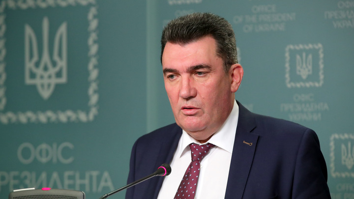 Ответ Зеленского Путину начался с обмана. Баранец не сдержался