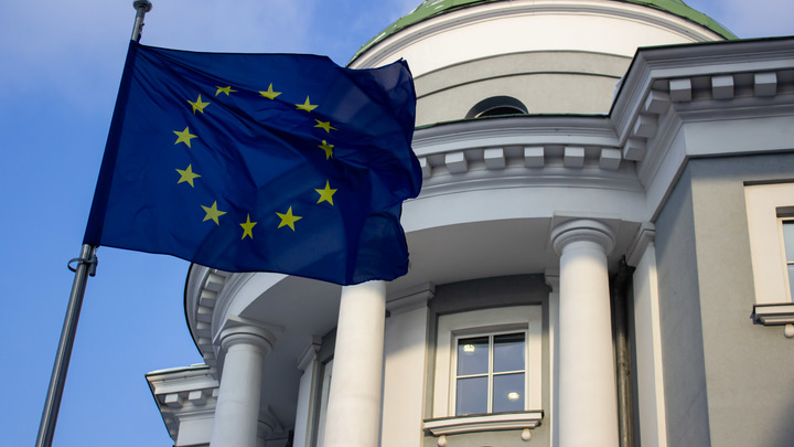 Евродепутат: Новый пакет санкций может стать последним. Чего боятся американцы?