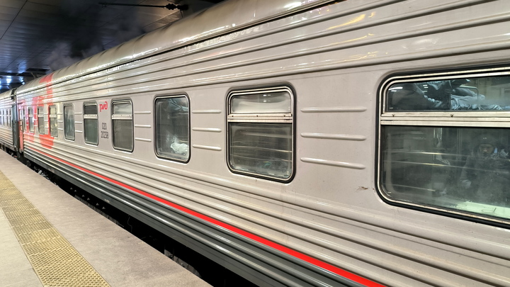 На Кубани железнодорожнику оторвало ноги после прыжка с поезда, который нёсся на полном ходу