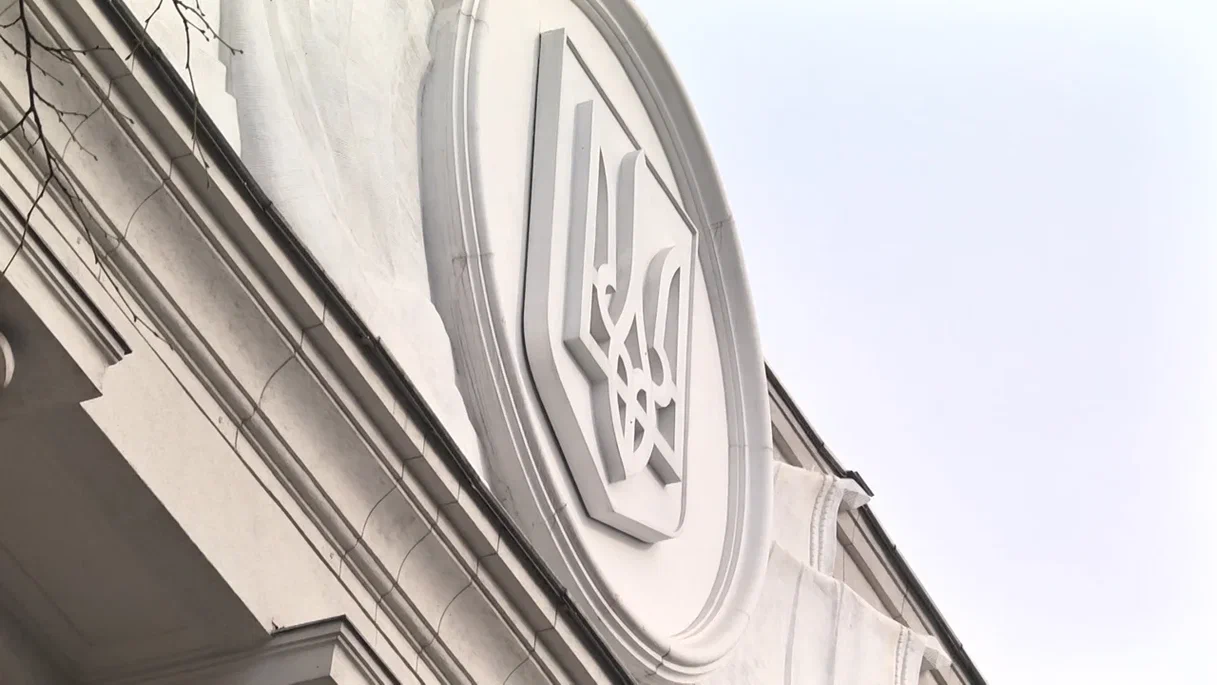 Французский политик: Зеленский хочет развязать Третью мировую. Цель – Россия