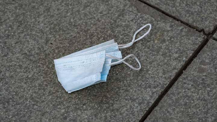 Жители Мурманской области неделю жили без штрафов за маски. Губернатор дал два дня на исправление