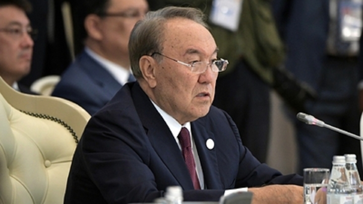 Назарбаев оказался свидетелем стычки между Ельциным и Горбачёвым
