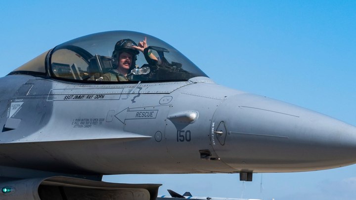 Нидерланды готовятся к отправке первых F-16 Украине