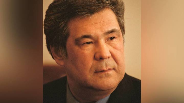 Человек-эпоха: Андрей Травников выразил соболезнования по поводу смерти Амана Тулеева
