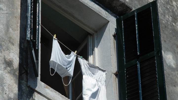 В Иркутской области 4-летний мальчик запутался в бельевой верёвке и передавил артерию В Иркутской области 4-летний мальчик запутался в бельевой верёвке и передавил артерию