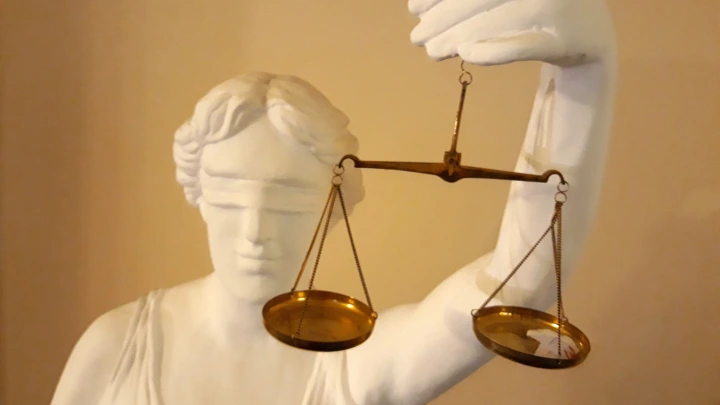 Чем известна золотая судья Елена Хахалева: От свадебного переполоха с Меладзе до связей с авторитетами