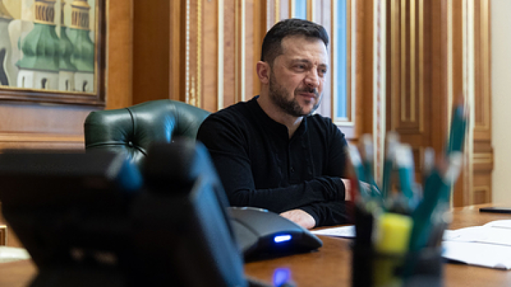 «Имеем дело с неадекватным человеком»: Полковник Дэвис призвал избавиться от Зеленского