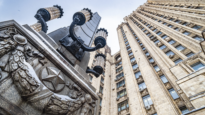 При взрыве в Кабуле погибли двое русских дипломатов