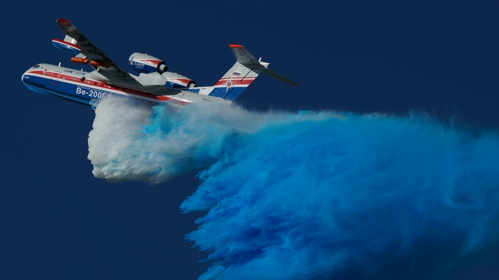 Огненный орёл подлетел прямо к домам: Российские пилоты в Анталье вызвали переполох