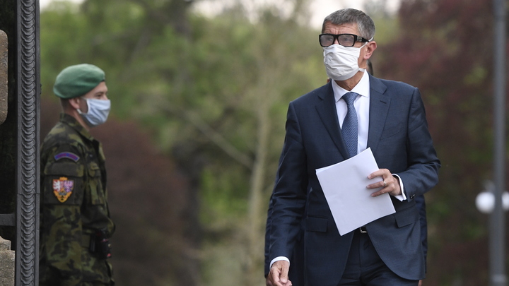 Не дай Бог, чехи договорятся: Памятник Коневу и лукавая оговорка премьера - звенья одной цепи, уверен Баранец