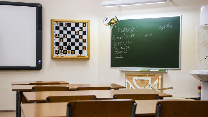 Экс-мэр Грозного Хучиев обвинил теорию Дарвина в духовном разложении детей