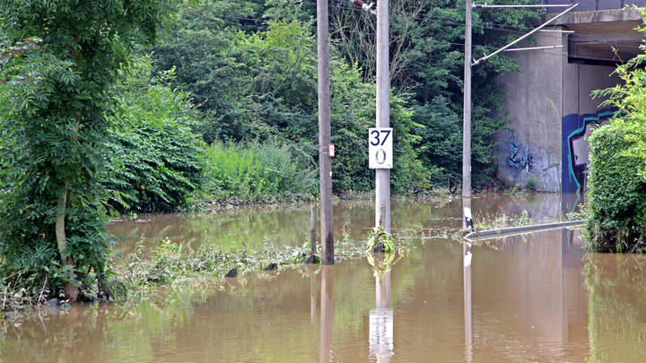 Погода не располагает к прогулкам: Журналист представил доказательства из Германии