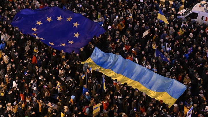 Киев не понимает намёков: Эксперт объяснил, кто помешает вступлению Украины в ЕС