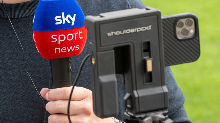Украинка сорвала репортаж Sky News, в котором врали о хорошей жизни в Херсоне при киевском режиме