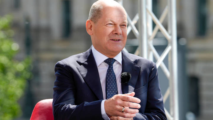 Шольц разволновался и придумал новую историю СССР