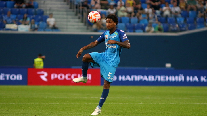 Барриос остается в «Зенте» по крайней мере до весны