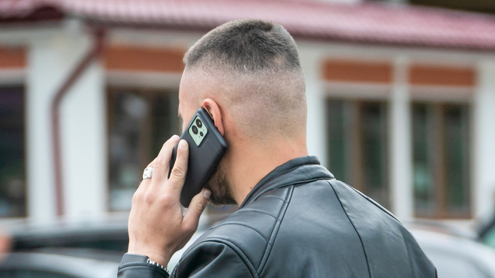 Депутат Госдумы Немыткин назвал признаки прослушки мобильного телефона