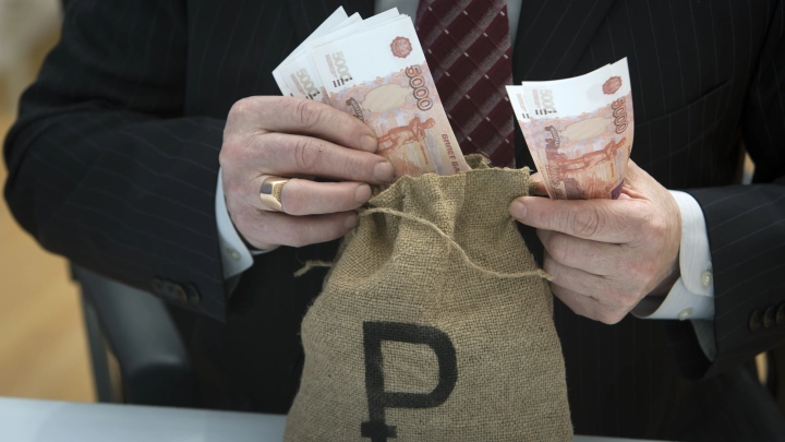 В России идёт глобальная чистка власти: Чиновники массово уходят в никуда. И так везёт не всем