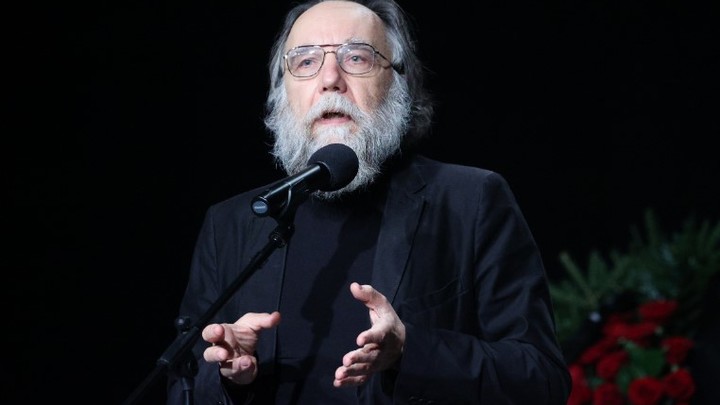 СВО стала проверкой для России: Дугин назвал 13 срочных изменений для достижения Победы