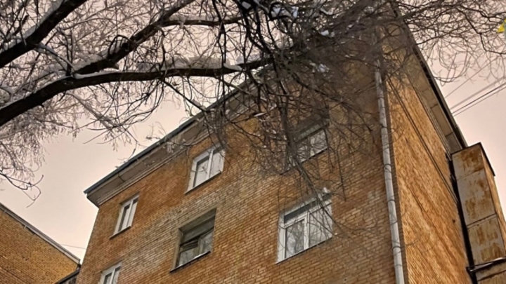Первые жертвы 2022 года: В Самаре женщина пострадала от схода снега с крыши