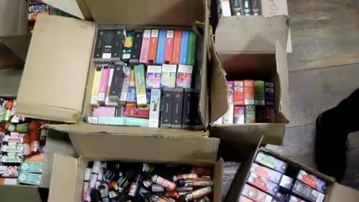 В Новороссийске предпринимателя поймали на нелегальной продаже электронок