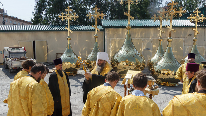 Вознесенский собор Новосибирска украсили шесть новых куполов