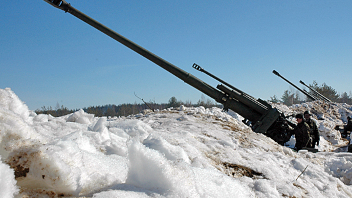 Виктор Баранец призвал ответить на неудобные вопросы после ударов по Белгороду