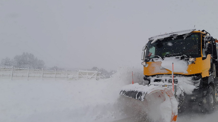 В Туапсинском районе Шаумянский перевал остаётся закрытым для проезда авто из-за снега