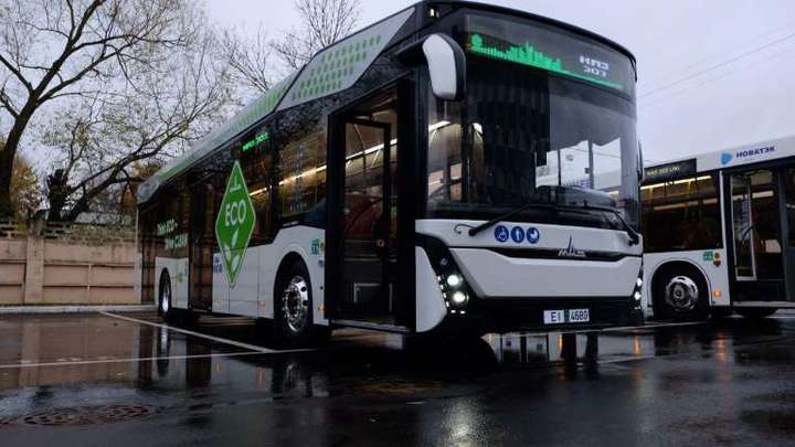 Экологичные автобусы протестируют в Санкт-Петербурге