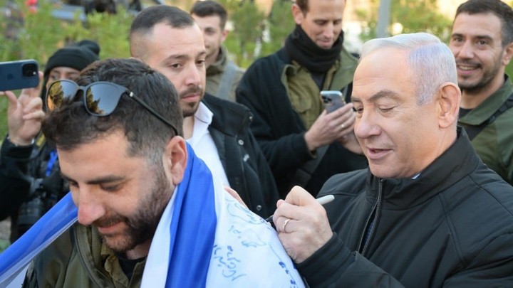 Хезболла совершила точный удар: Ливанский дрон влетел прямо в спальню Нетаньяху