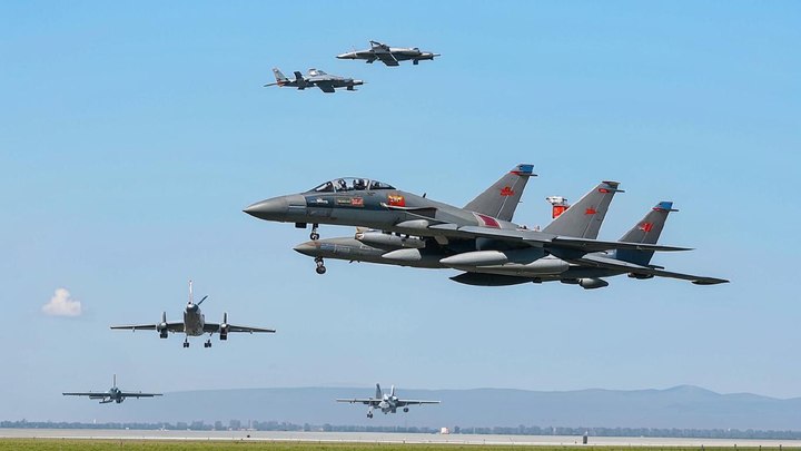 День воздушного флота России 2024: поздравления в стихах и прозе