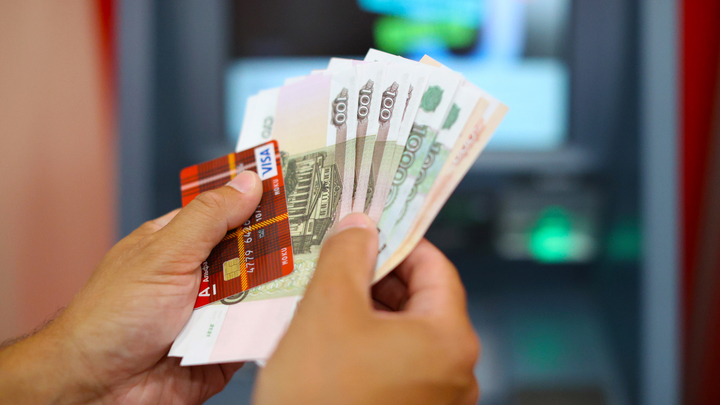 Средняя зарплата на Южном Урале выросла почти до 55 тысяч рублей