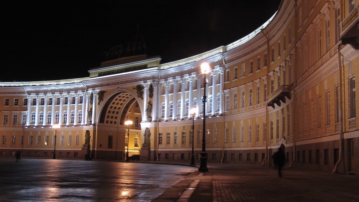 Что за императорский полдень возобновили в Петербурге: уходит корнями во время Петра Великого