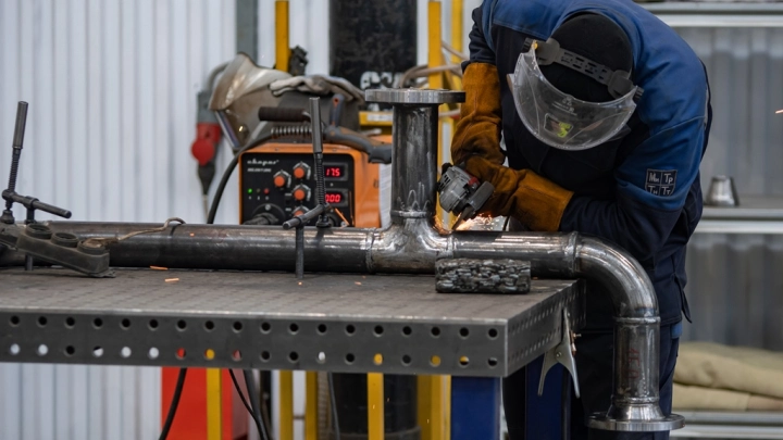 Ради здоровья и эффективности: Жителям России предлагают работать на час меньше