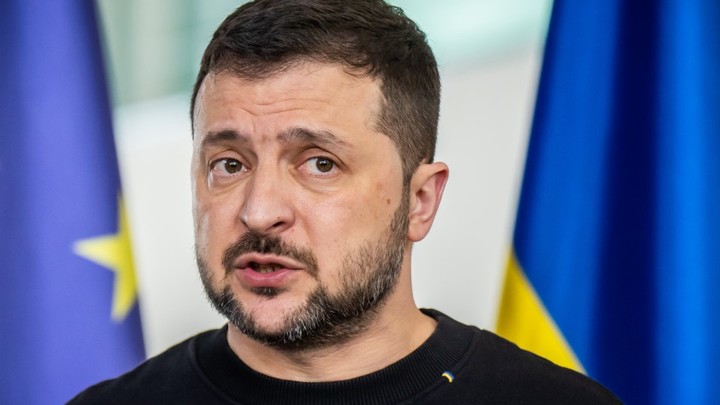 Бункер для человека в хаки: Появились доказательства скорого побега Зеленского