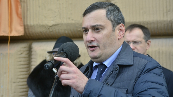 Депутат Госдумы Александр Хинштейн прокомментировал убийство военкора Владлена Татарского