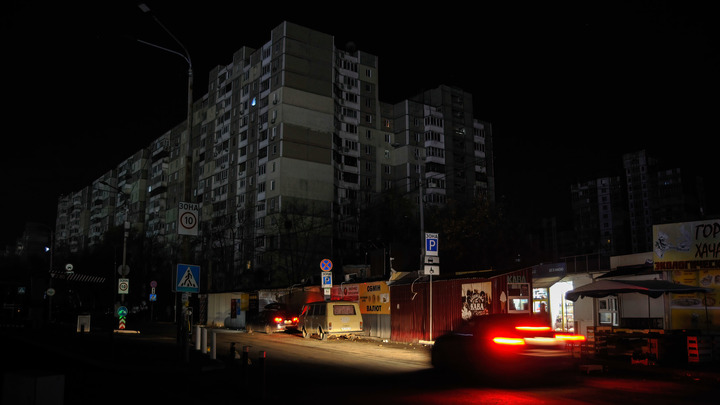 Повезло не всем: Мэр Львова анонсировал недельные отключения отопления и электричества