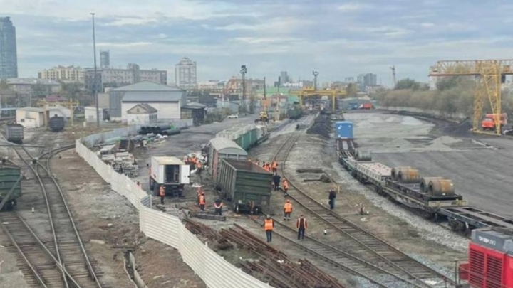 Три вагона сошли с рельсов в Екатеринбурге на станции Шарташ