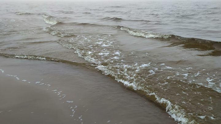 В Греции многодетная мать утопила в море находившуюся в коме трёхлетнюю дочь